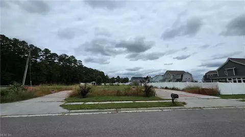 1028 Fox Trl, Chesapeake, VA 23323
