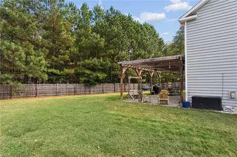 Exterior - 3894 Ordinary Loop, Gloucester County, VA 23062 photo 5 of 6