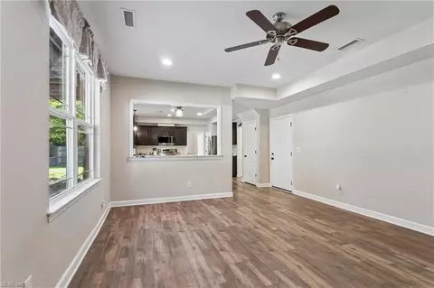 Living - 3894 Ordinary Loop, Gloucester County, VA 23062 photo 4 of 4