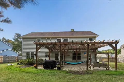 Exterior - 3894 Ordinary Loop, Gloucester County, VA 23062 photo 3 of 6