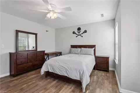 Bedroom - 3894 Ordinary Loop, Gloucester County, VA 23062 photo 2 of 4