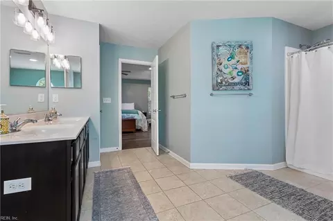 Entry Way - 3894 Ordinary Loop, Gloucester County, VA 23062 photo 5 of 6