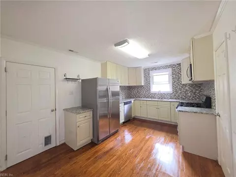 5914 Potomac Ave, Hampton, VA 23605 photo 2