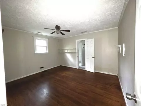 5914 Potomac Ave, Hampton, VA 23605 photo 4