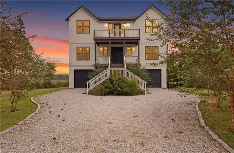 100 N Lawson Rd, Poquoson, VA 23662