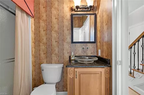 Bath - 817 Maple Forest Ct, Chesapeake, VA 23322 photo 1 of 5