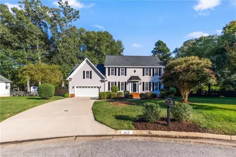 Exterior - 817 Maple Forest Ct, Chesapeake, VA 23322 photo 2 of 8