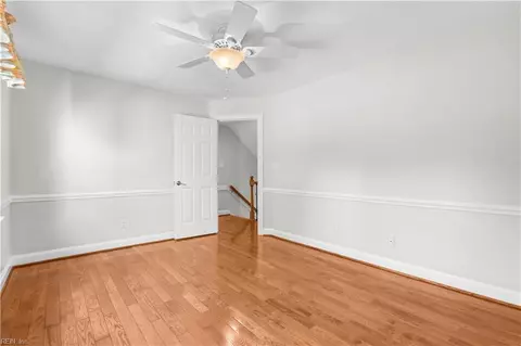 Bedroom - 817 Maple Forest Ct, Chesapeake, VA 23322 photo 6 of 8