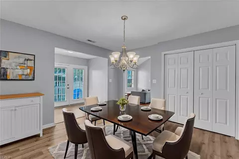 Dining - 202 Westgate Cir, Williamsburg, VA 23185 photo 3 of 3