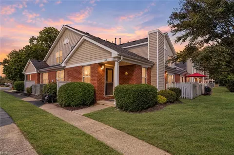 202 Westgate Cir, Williamsburg, VA 23185