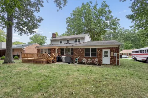 Exterior - 113 Wilderness Rd, Hampton, VA 23669 photo 6 of 9