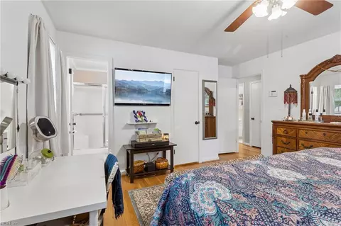 Bedroom - 113 Wilderness Rd, Hampton, VA 23669 photo 3 of 9