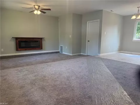 Living - 121 Duval Ct, Hampton, VA 23669 photo 2 of 3