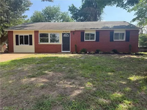 Exterior - 121 Duval Ct, Hampton, VA 23669 photo 3 of 5