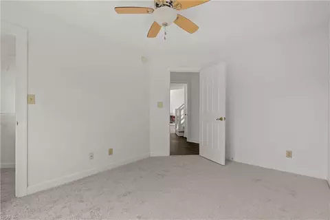 Bedroom - 302 Mainsail Dr #15, Hampton, VA 23664 photo 5 of 6