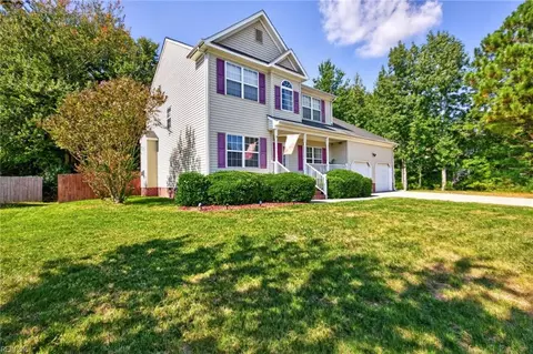 Exterior - 301 Forest View Ln, Smithfield, VA 23430 photo 2 of 8