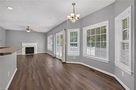 Living - 301 Forest View Ln, Smithfield, VA 23430 photo 3 of 3