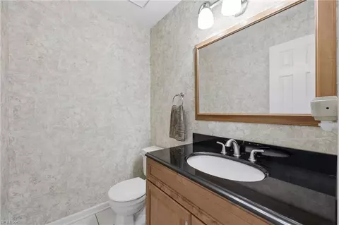 Bath - 516 Ashforth Way, Chesapeake, VA 23322 photo 1 of 5