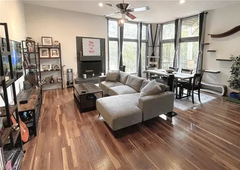 696 Mowbray Arch Arch #830, Norfolk, VA 23507