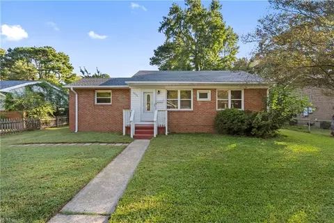 1611 Stratford St, Portsmouth, VA 23701