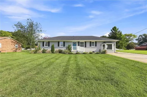 46 Holland Ln, Windsor, VA 23487