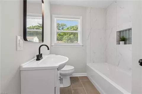 Bath - 123 Prince James Dr, Hampton, VA 23669 photo 1 of 7