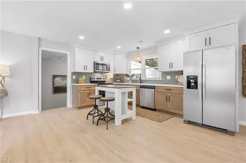 Kitchen - 123 Prince James Dr, Hampton, VA 23669 photo 1 of 8