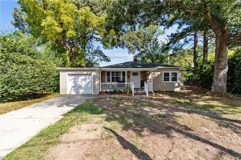 8264 Gygax Rd, Norfolk, VA 23505