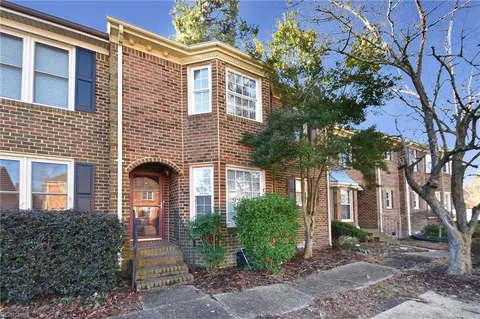 4317 Mountainleaf Ct, Virginia Beach, VA 23456