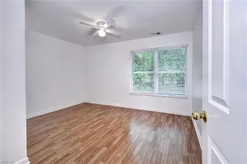 Bedroom - 309 High Point Rd, Williamsburg, VA 23185 photo 2 of 5