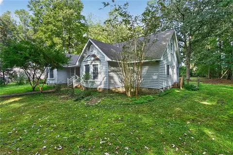 Exterior - 8139 Manor Dr, Gloucester, VA 23061 photo 12 of 12