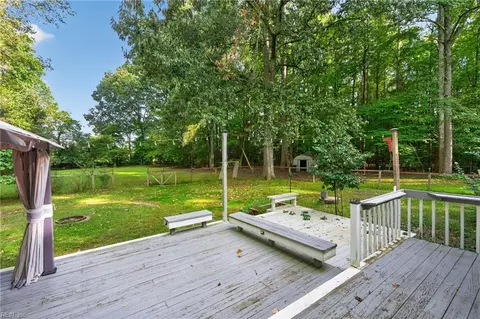 Exterior - 8139 Manor Dr, Gloucester, VA 23061 photo 10 of 12