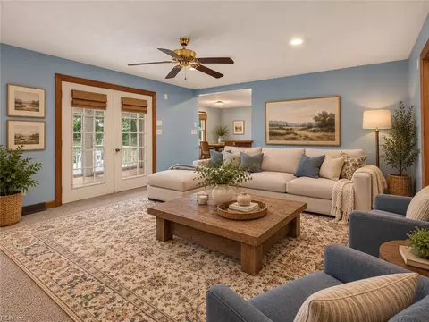Living - 8139 Manor Dr, Gloucester, VA 23061 photo 2 of 5