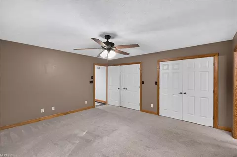 Bedroom - 8139 Manor Dr, Gloucester, VA 23061 photo 6 of 12