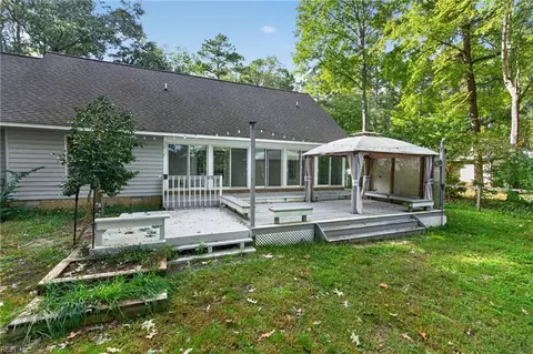 Exterior - 8139 Manor Dr, Gloucester, VA 23061 photo 9 of 12