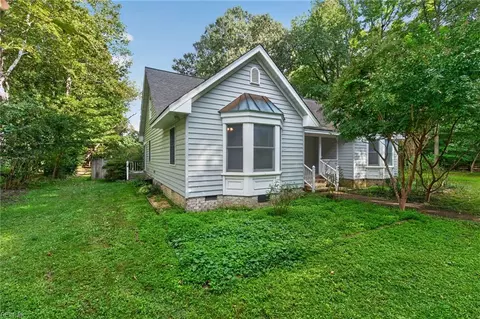 Exterior - 8139 Manor Dr, Gloucester, VA 23061 photo 11 of 12