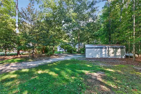 Exterior - 8139 Manor Dr, Gloucester, VA 23061 photo 3 of 12