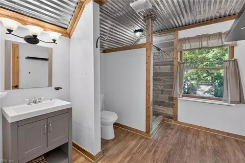 Bath - 8139 Manor Dr, Gloucester, VA 23061 photo 2 of 3
