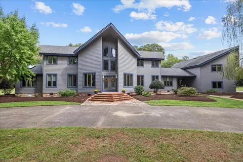 3342 Martin Johnson Rd, Chesapeake, VA 23323
