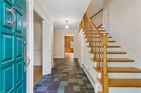 Entry Way - 60 N Willard Ave, Hampton, VA 23663 photo 1 of 2