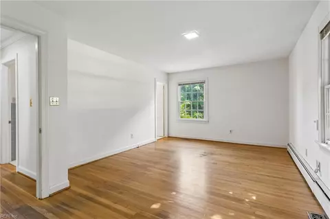 Bedroom - 60 N Willard Ave, Hampton, VA 23663 photo 1 of 4