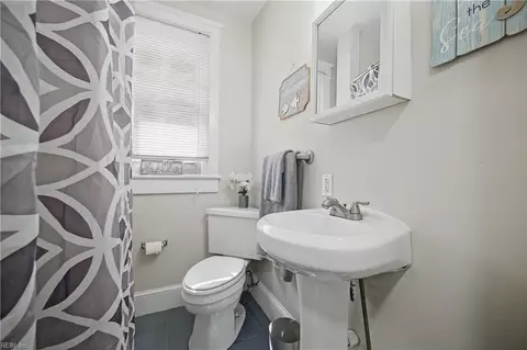 Bath - 3125 Dunkirk Ave, Norfolk, VA 23509 photo 2 of 2