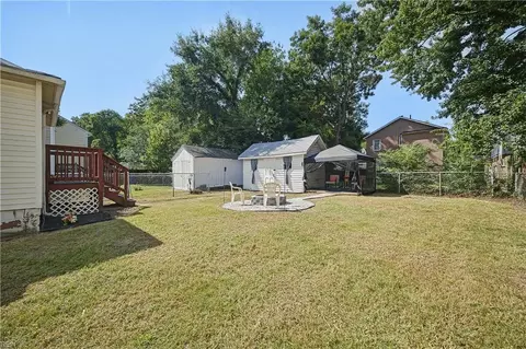 Exterior - 3125 Dunkirk Ave, Norfolk, VA 23509 photo 6 of 9