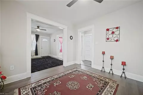 Entry Way - 3125 Dunkirk Ave, Norfolk, VA 23509 photo 4 of 5