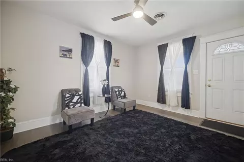 Entry Way - 3125 Dunkirk Ave, Norfolk, VA 23509 photo 1 of 5