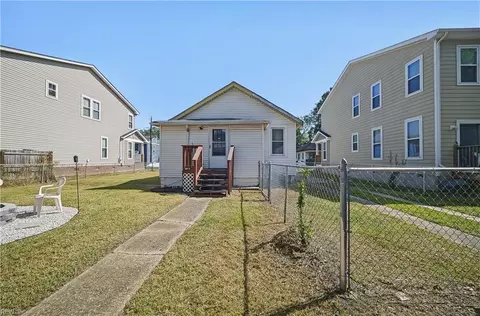 Exterior - 3125 Dunkirk Ave, Norfolk, VA 23509 photo 4 of 9