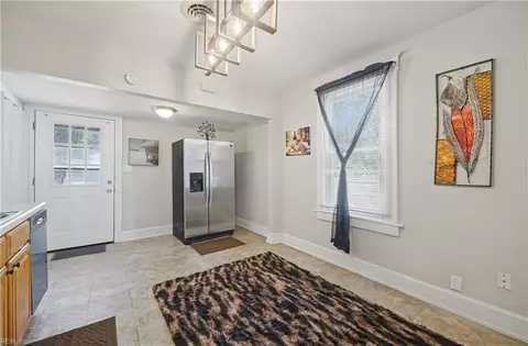 Entry Way - 3125 Dunkirk Ave, Norfolk, VA 23509 photo 5 of 5