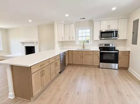 2217 Covered Bridge Way, Virginia Beach, VA 23454