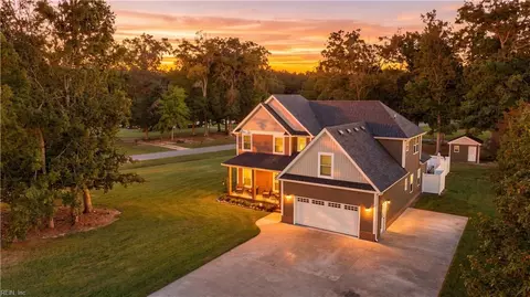 101 E Robin Ct, South Mills, NC 27976