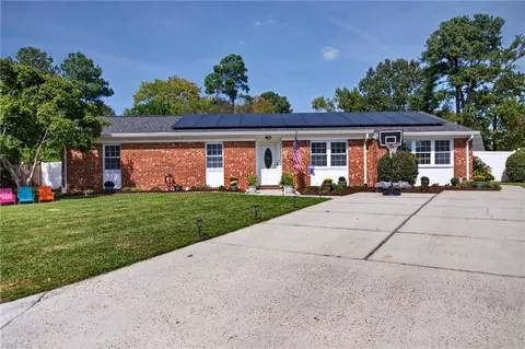 444 Beverly Pl, Virginia Beach, VA 23452